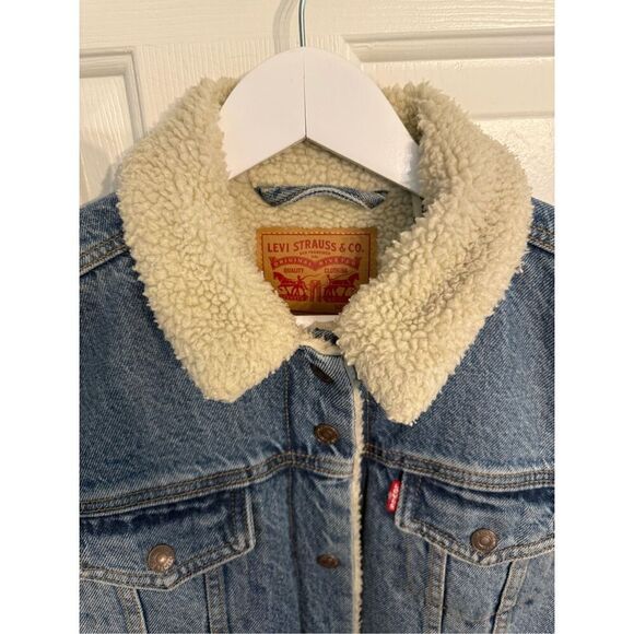 Levi’s Fleece Lined Denim Trucker Jacket sz M EUC - Picture 2 of 7